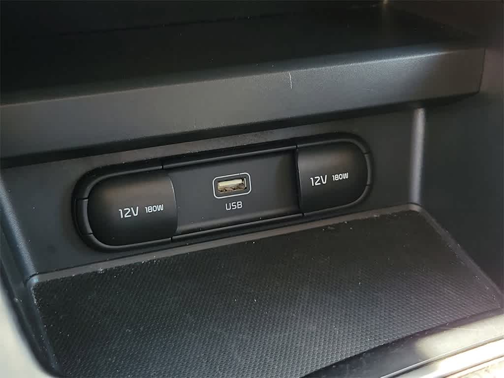 Thumbnail: 2023 Kia Soul - 25