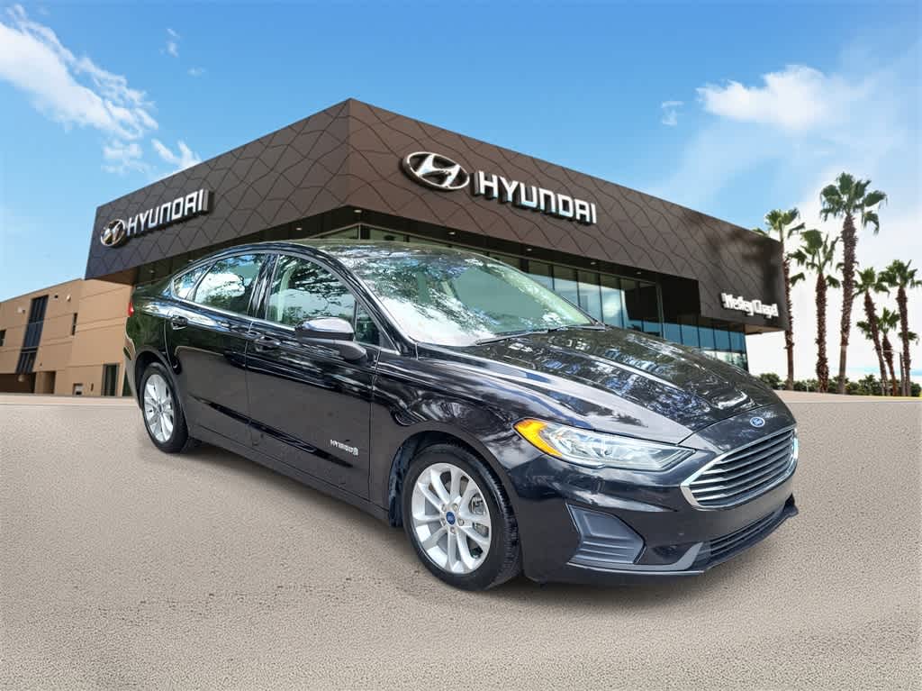 Thumbnail: 2019 Ford Fusion - 4