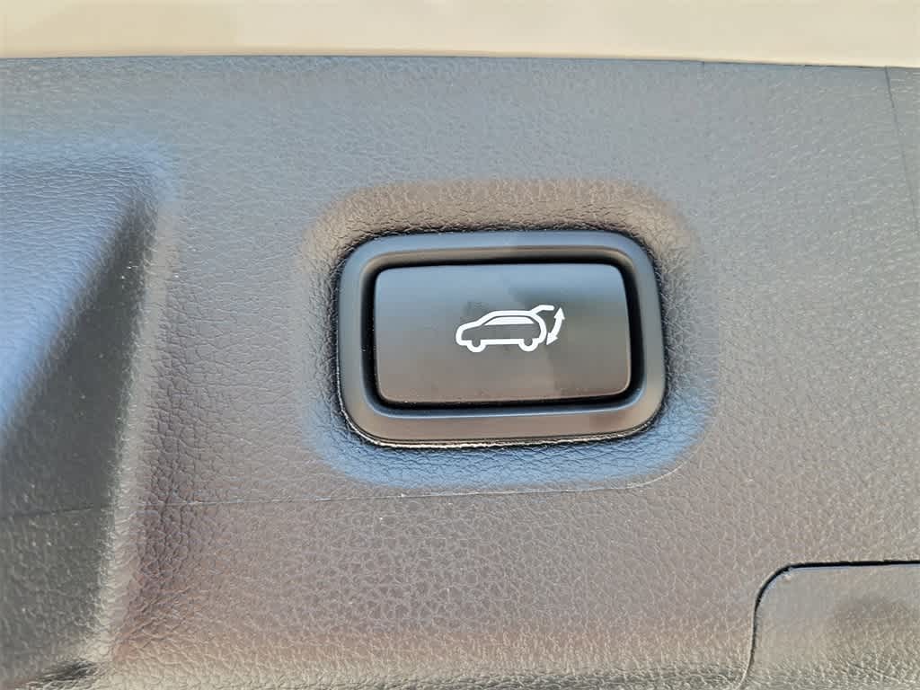 Thumbnail: 2023 Hyundai Santa Fe - 8