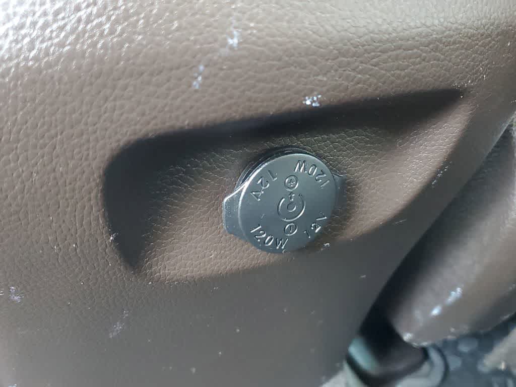 Thumbnail: 2018 Hyundai Santa Fe - 12