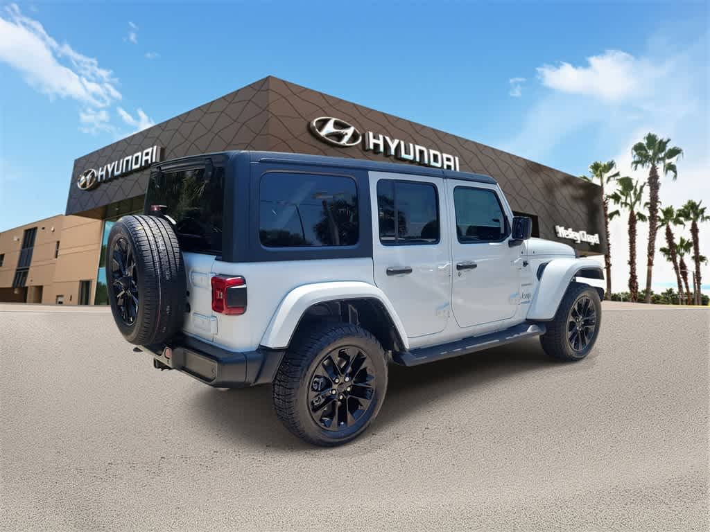Thumbnail: 2021 Jeep Wrangler - 3
