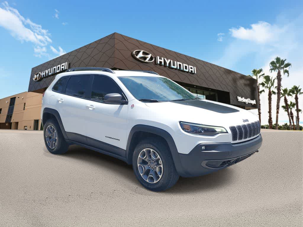 Thumbnail: 2020 Jeep Cherokee - 4