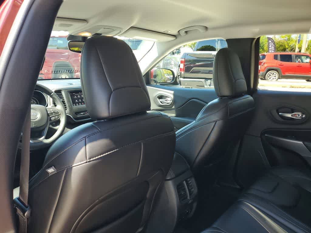 Thumbnail: 2019 Jeep Cherokee - 10