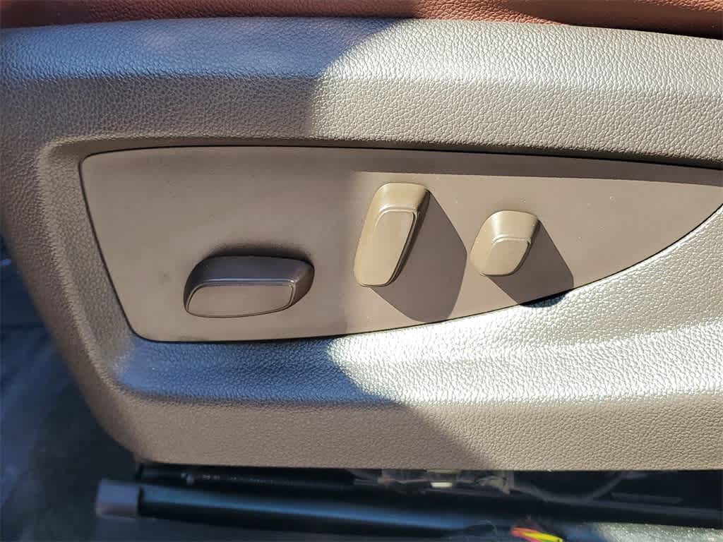 Thumbnail: 2018 Chevrolet Suburban - 20