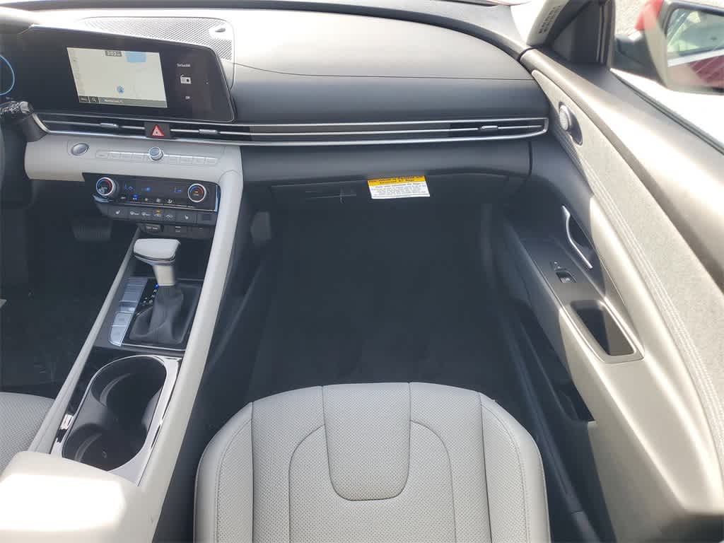 Thumbnail: 2025 Hyundai Elantra - 15