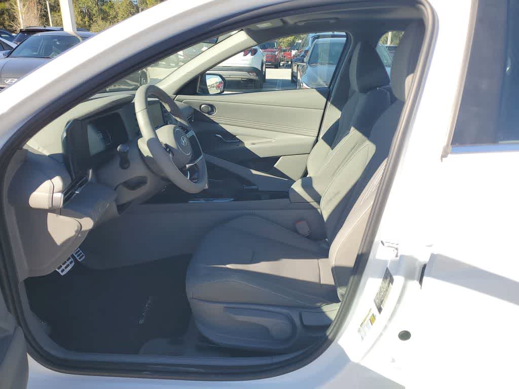 Thumbnail: 2026 Hyundai Elantra - 22
