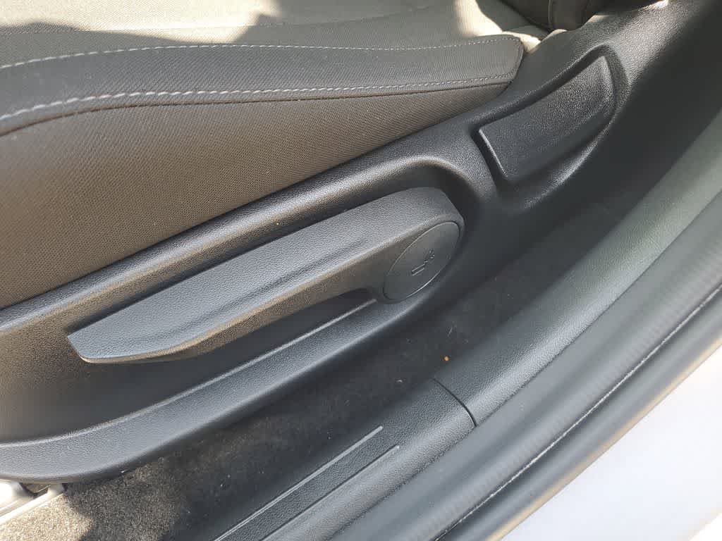 Thumbnail: 2025 Hyundai Elantra - 19