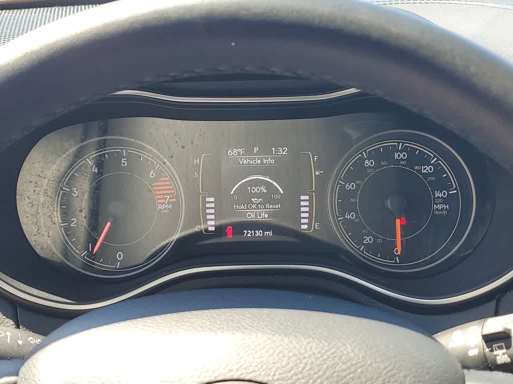 Thumbnail: 2019 Jeep Cherokee - 24