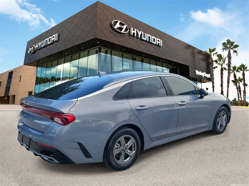Thumbnail: 2021 Kia K5 - 3