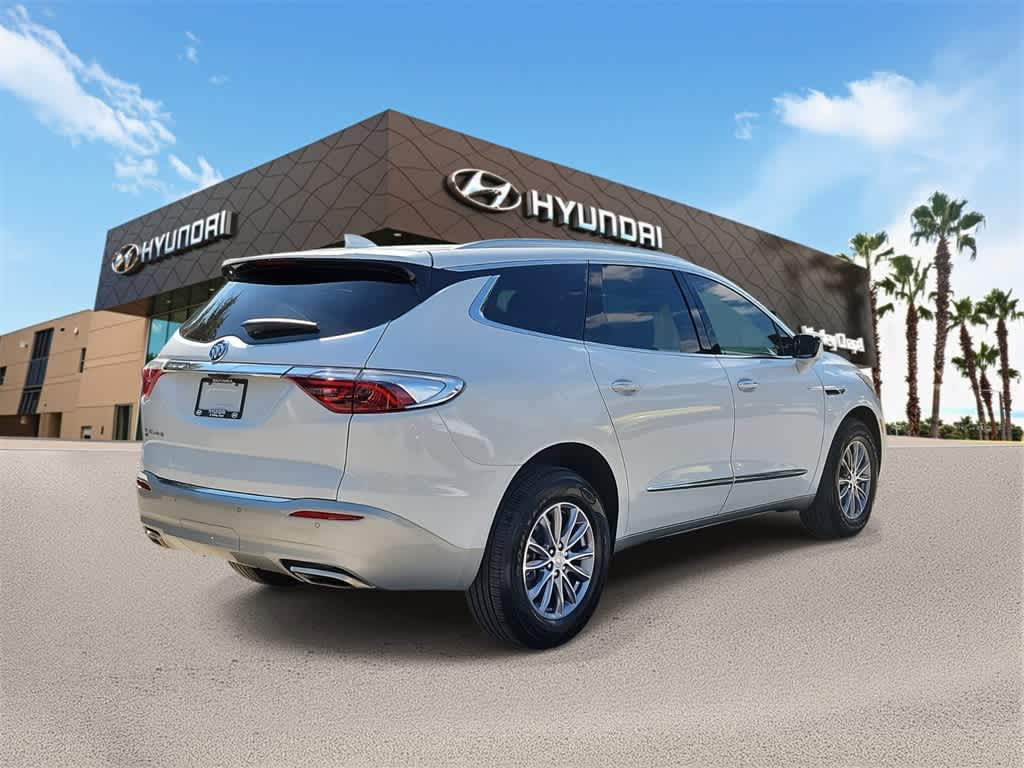 Thumbnail: 2022 Buick Enclave - 3