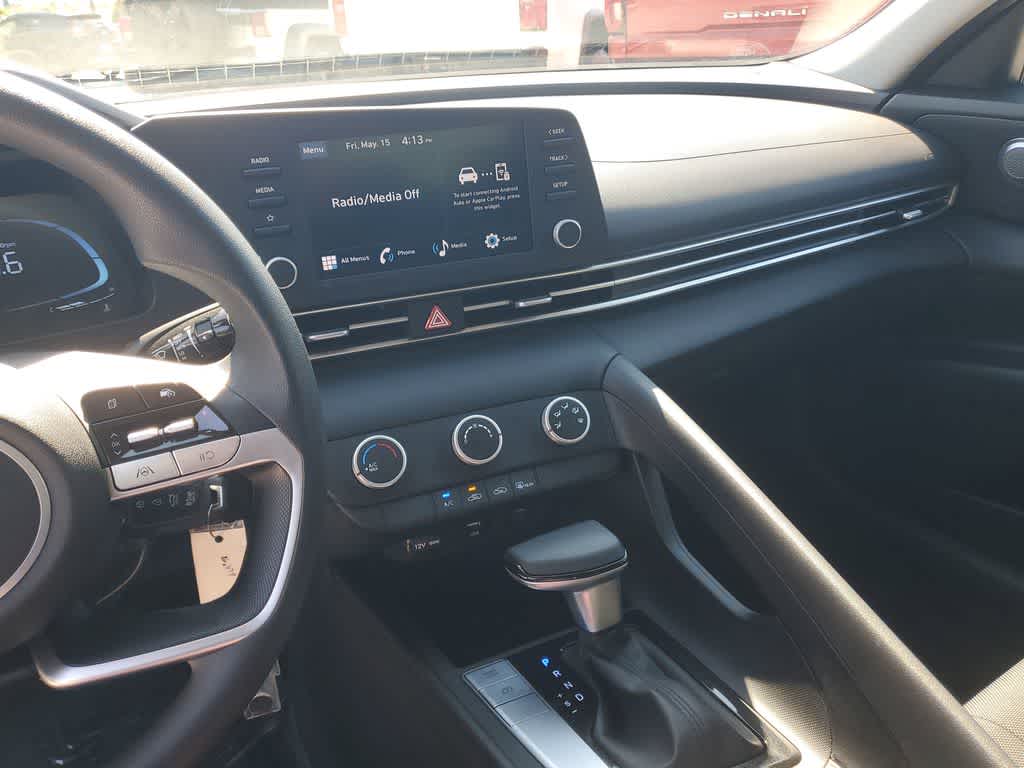 Thumbnail: 2024 Hyundai Elantra - 30
