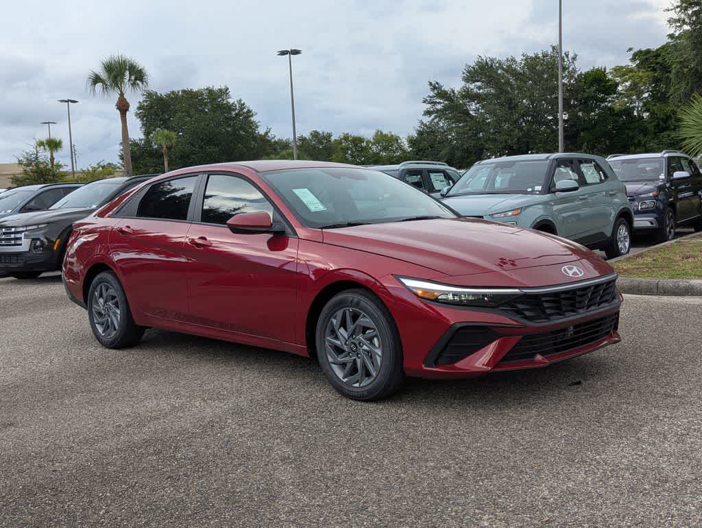 Thumbnail: 2026 Hyundai Elantra - 9