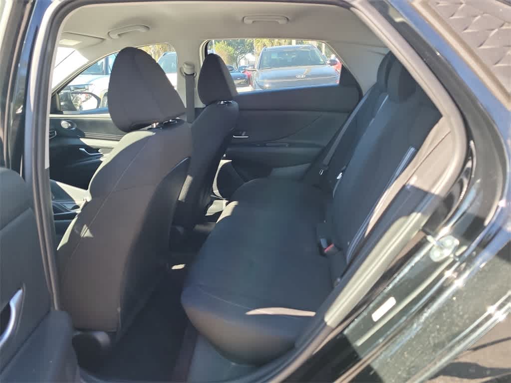 Thumbnail: 2024 Hyundai Elantra - 8