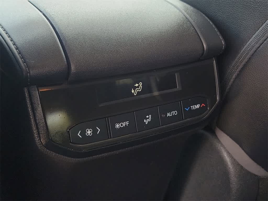 Thumbnail: 2020 Toyota Highlander - 13