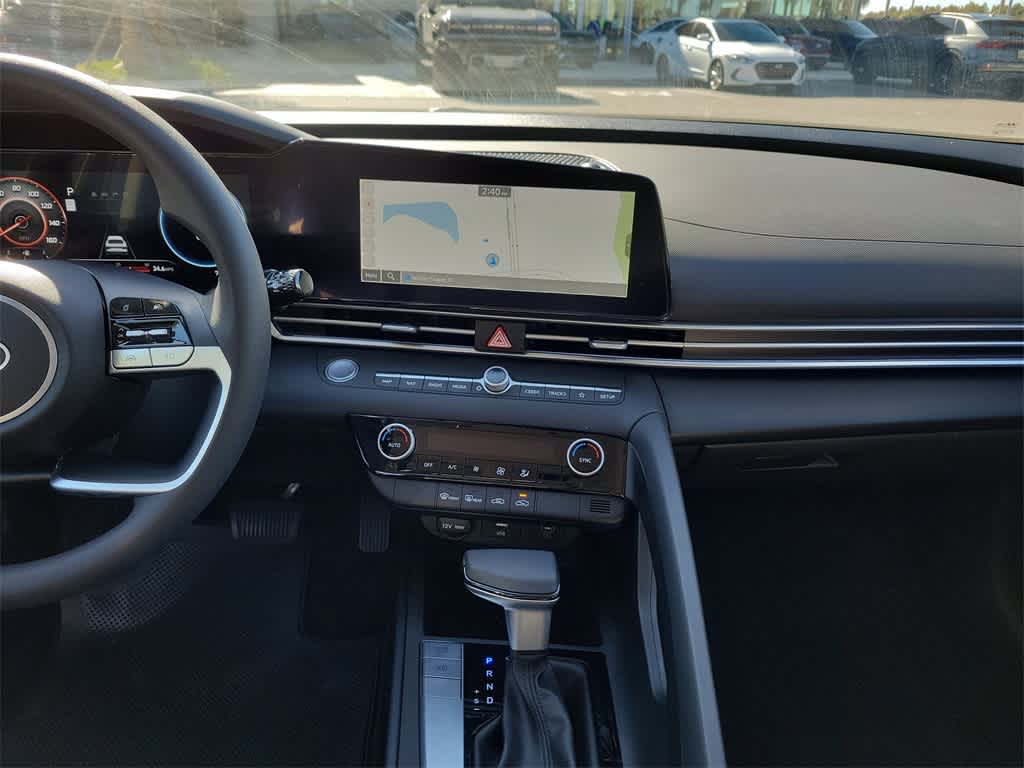 Thumbnail: 2024 Hyundai Elantra - 14