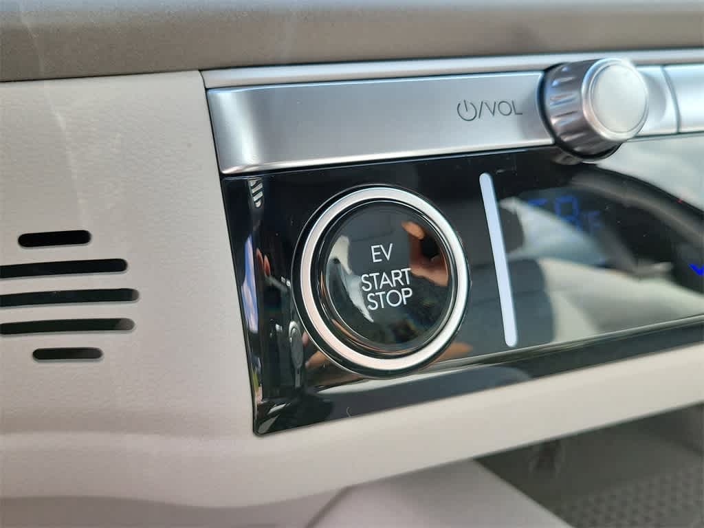Thumbnail: 2025 Hyundai Ioniq 6 - 29