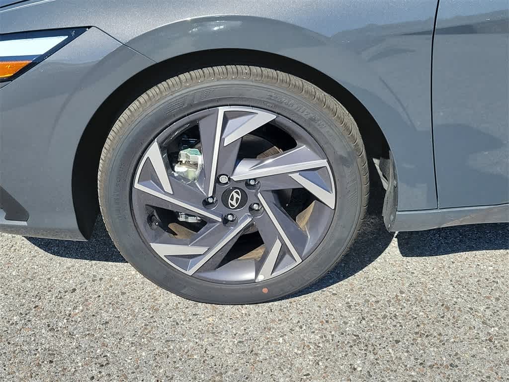 Thumbnail: 2025 Hyundai Elantra - 5