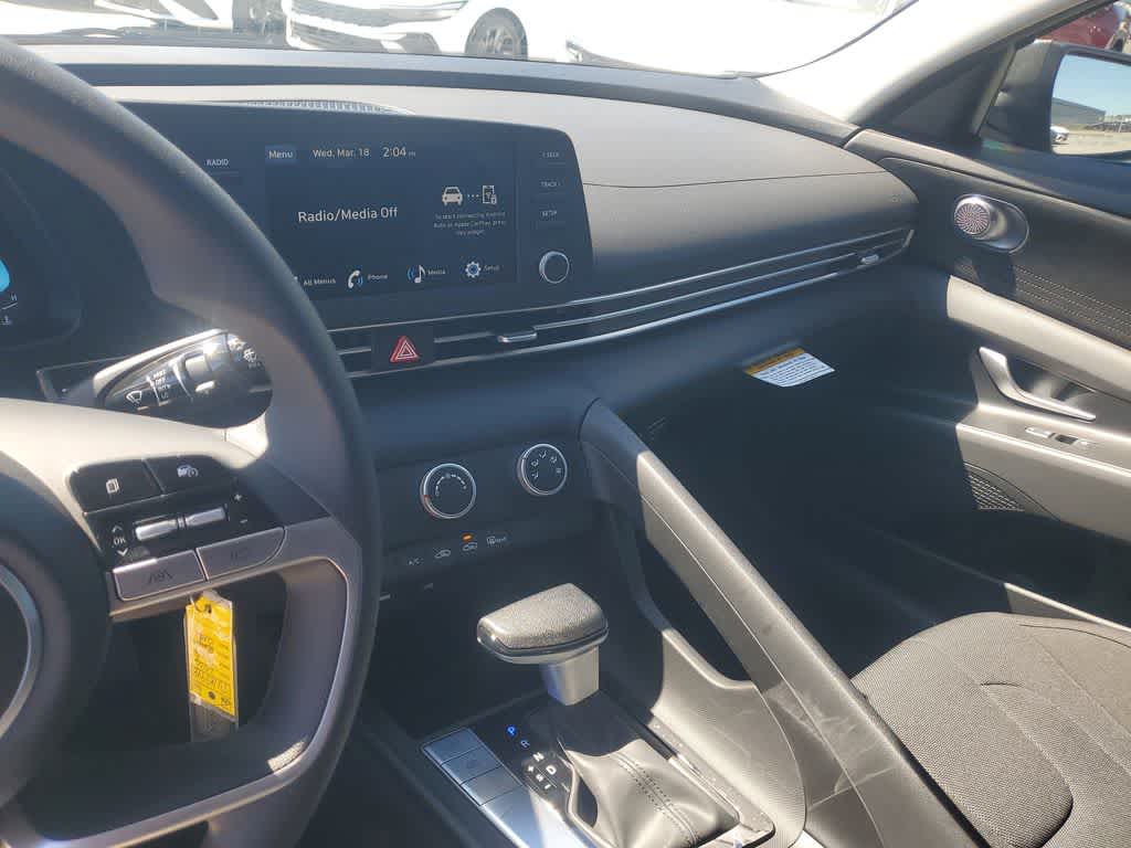 Thumbnail: 2026 Hyundai Elantra - 32