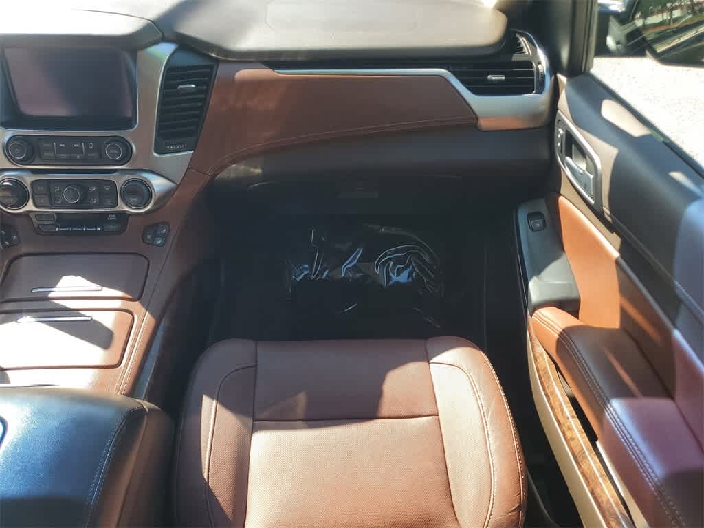 Thumbnail: 2018 Chevrolet Suburban - 14