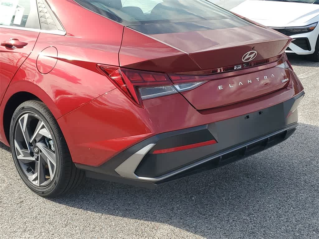 Thumbnail: 2025 Hyundai Elantra - 8