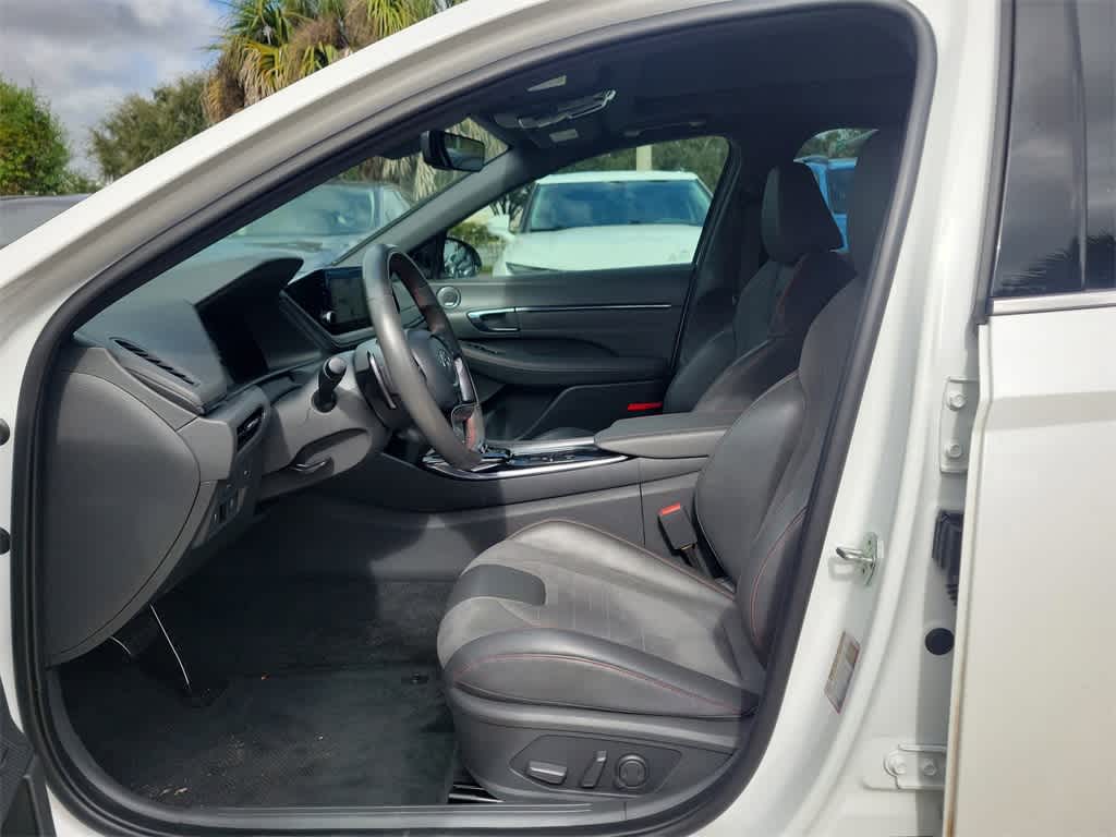 Thumbnail: 2022 Hyundai Sonata - 22