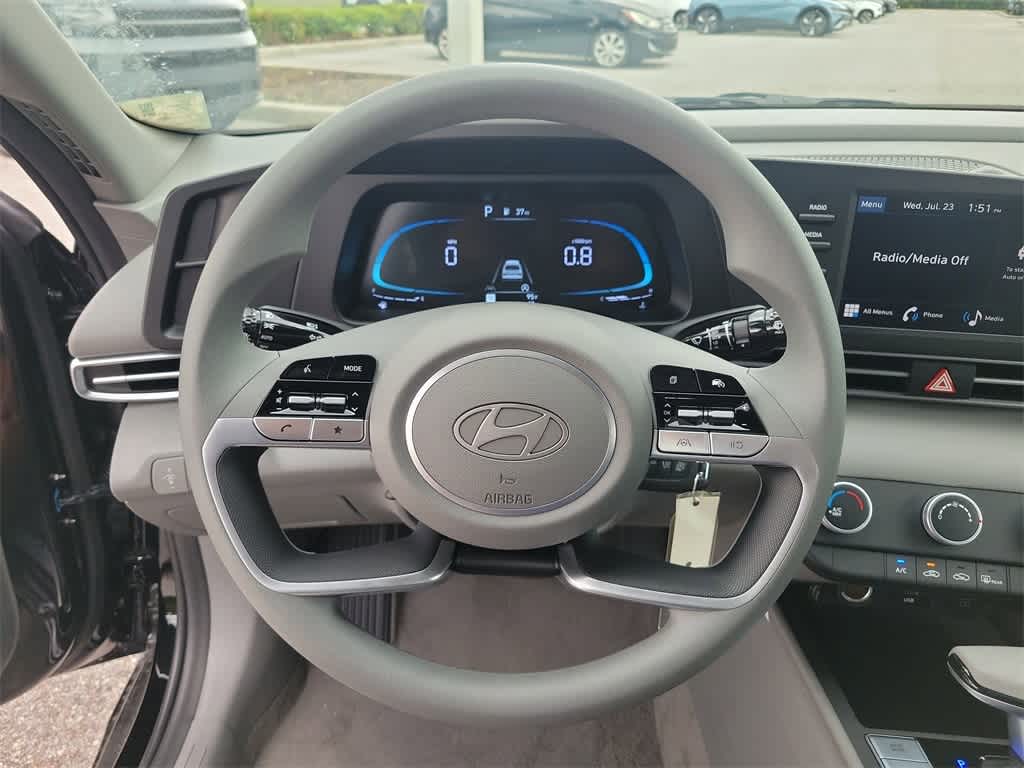 Thumbnail: 2025 Hyundai Elantra - 23