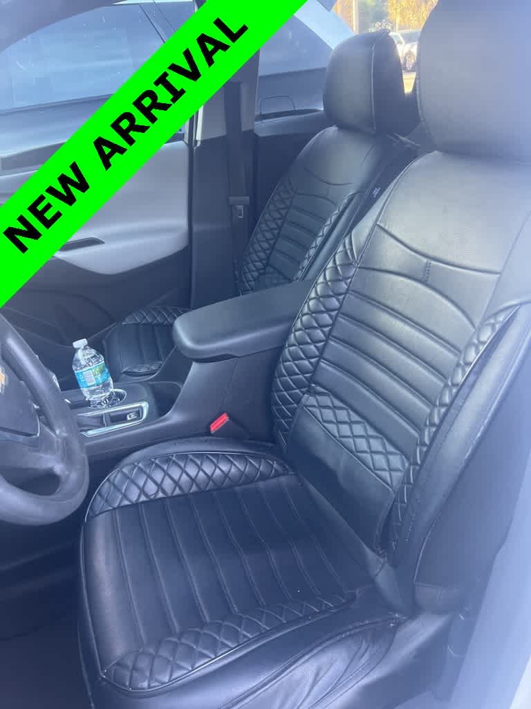 Thumbnail: 2023 Chevrolet Equinox - 3