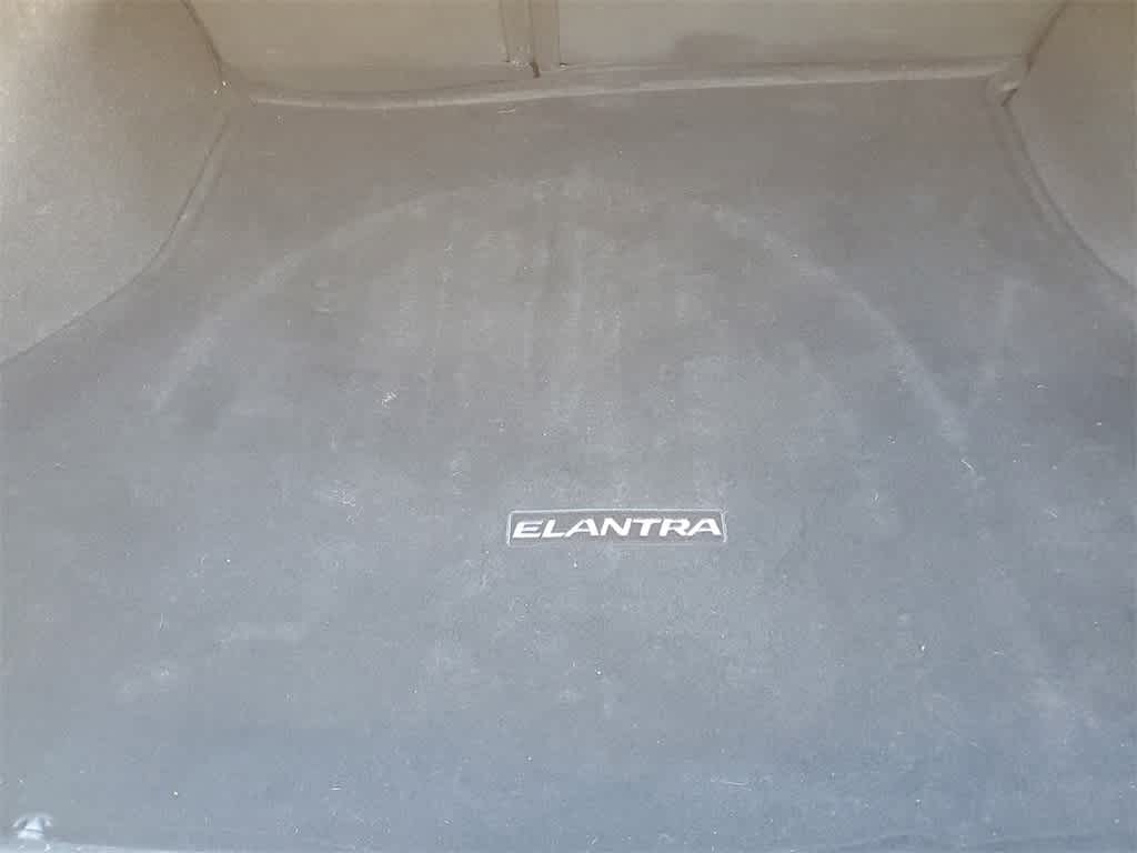 Thumbnail: 2016 Hyundai Elantra - 8