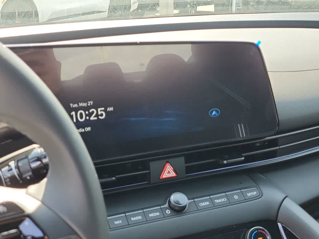 Thumbnail: 2025 Hyundai Elantra - 24