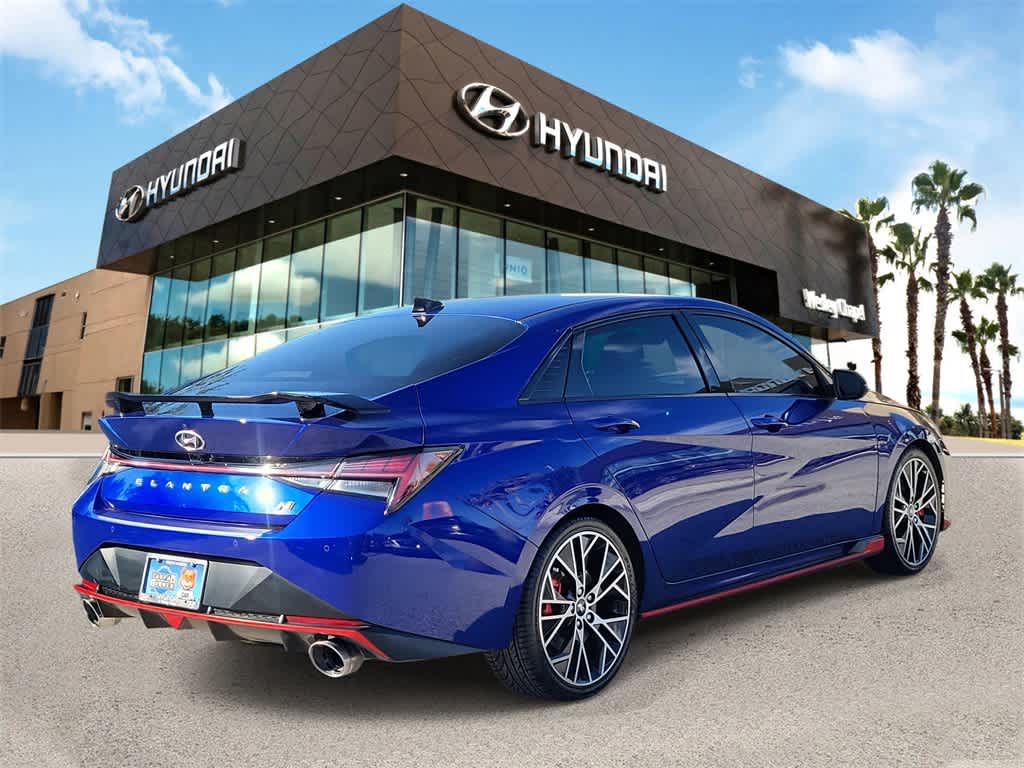 Thumbnail: 2023 Hyundai Elantra - 3