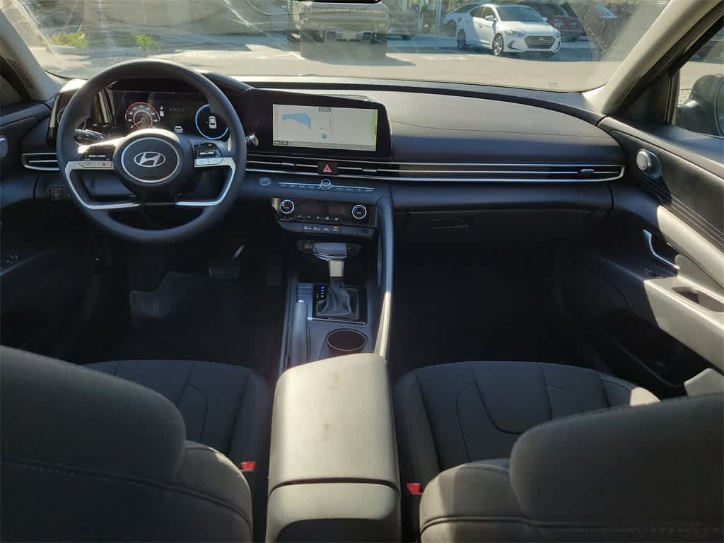 Thumbnail: 2024 Hyundai Elantra - 11