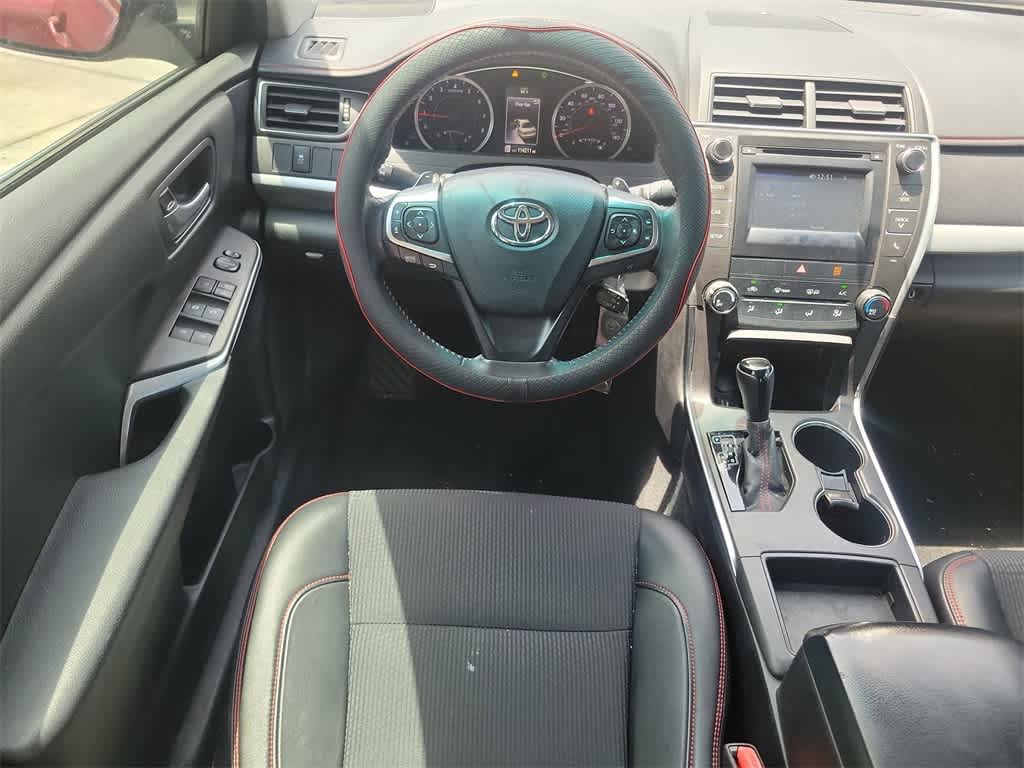 Thumbnail: 2016 Toyota Camry - 13