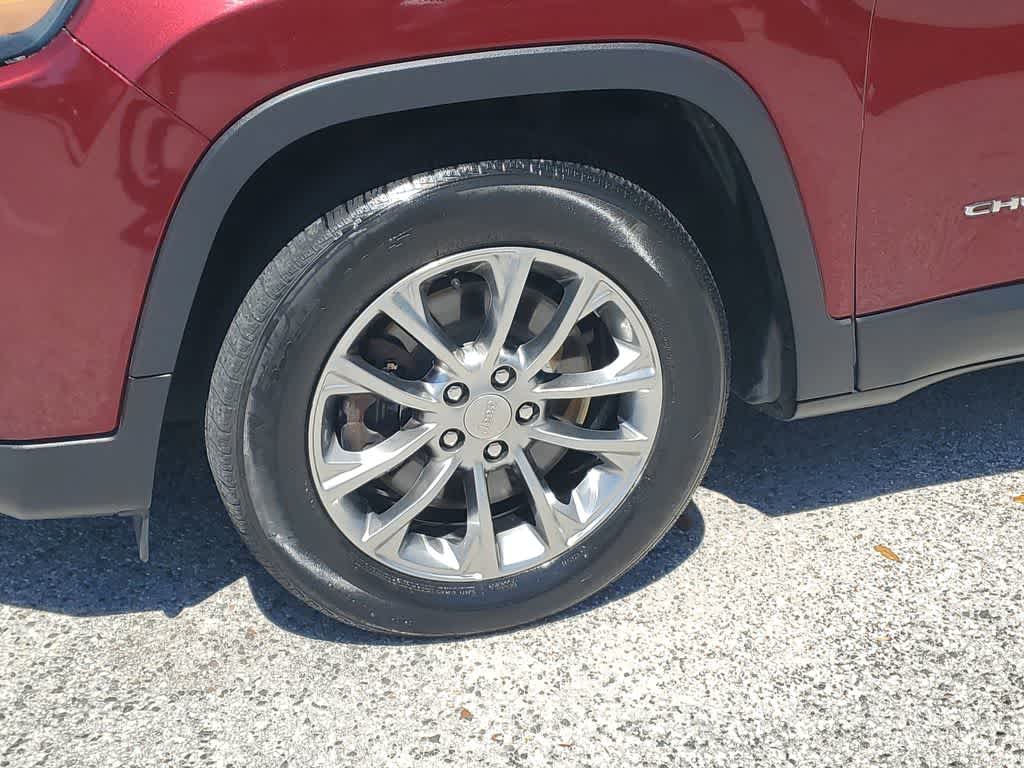 Thumbnail: 2019 Jeep Cherokee - 5