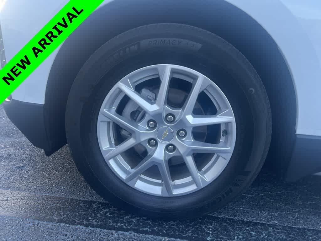 Thumbnail: 2023 Chevrolet Equinox - 4