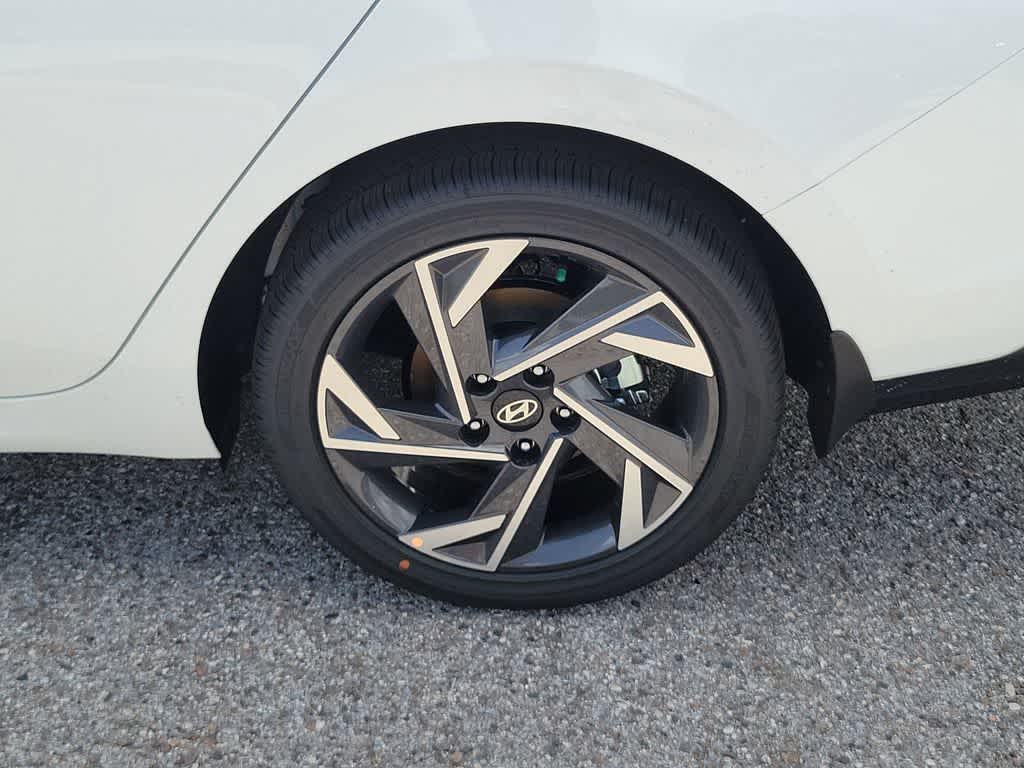 Thumbnail: 2026 Hyundai Elantra - 3
