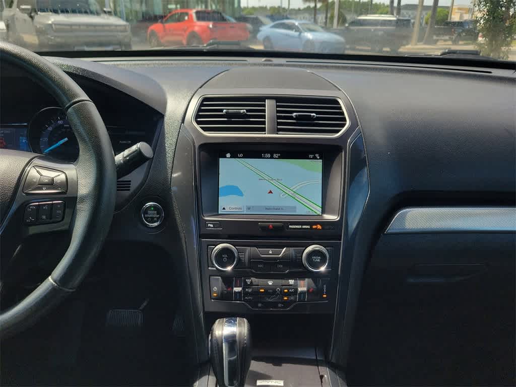 Thumbnail: 2018 Ford Explorer - 14