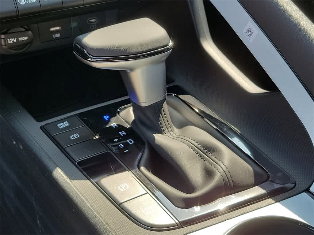 Thumbnail: 2025 Hyundai Elantra - 30