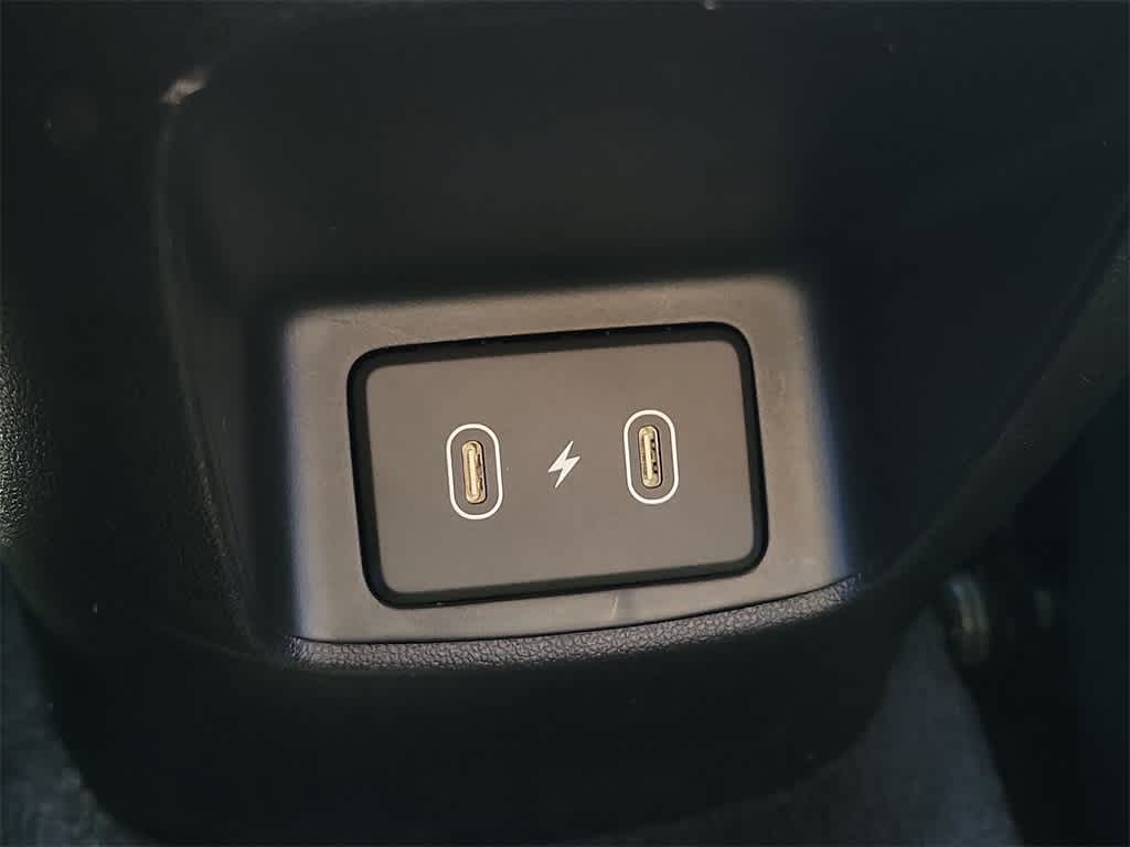 Thumbnail: 2024 Hyundai Elantra - 10