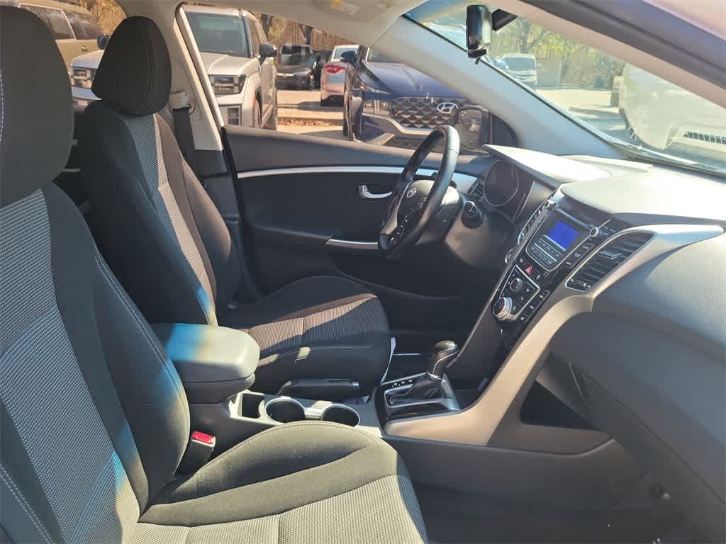 Thumbnail: 2016 Hyundai Elantra - 15