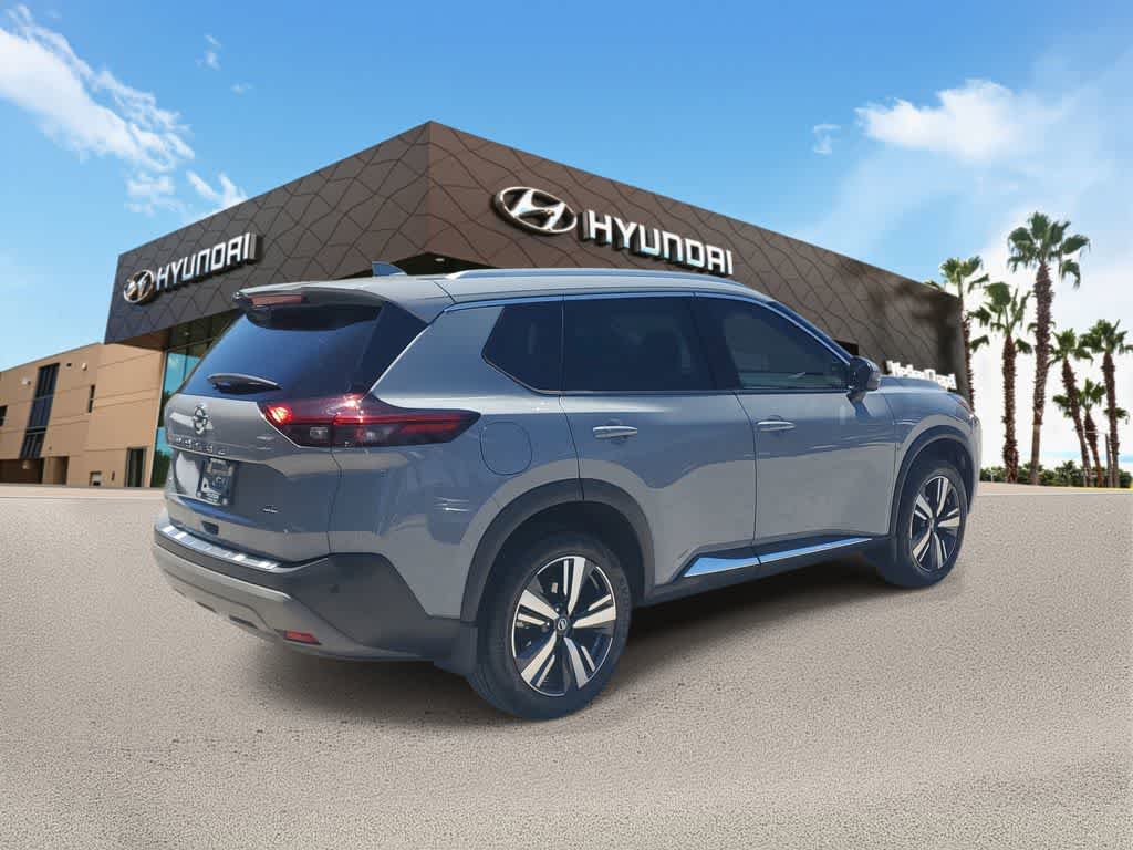 Thumbnail: 2021 Nissan Rogue - 2
