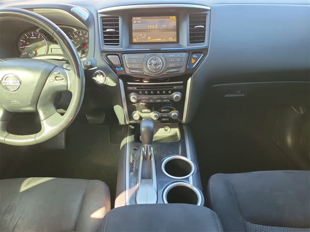 Thumbnail: 2014 Nissan Pathfinder - 16