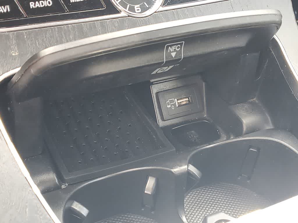 Thumbnail: 2018 Mercedes-Benz E-Class - 28