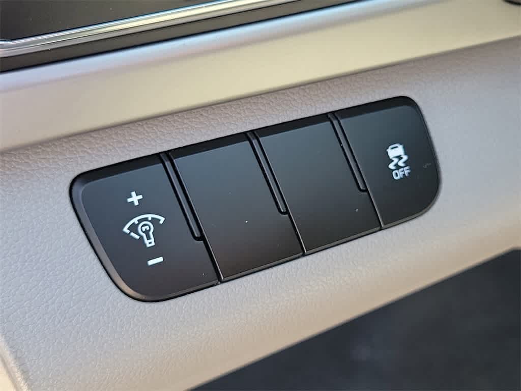 Thumbnail: 2018 Hyundai Elantra - 20