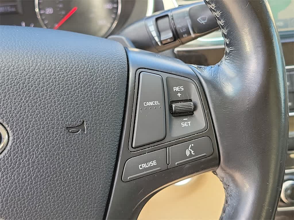 2015 Kia Cadenza Premium 28