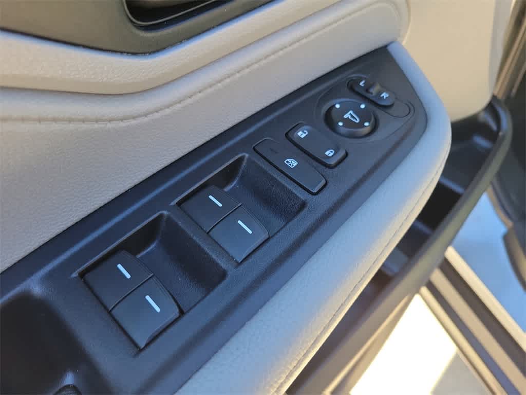 Thumbnail: 2024 Honda Odyssey - 18