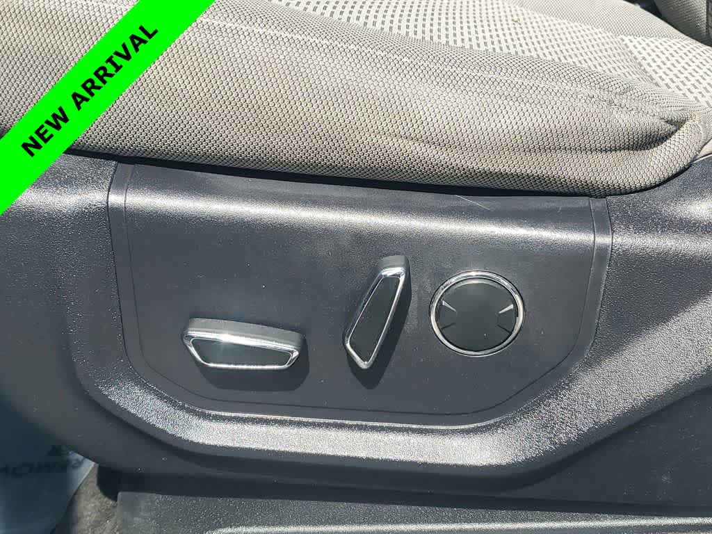 Thumbnail: 2015 Ford F-150 - 19