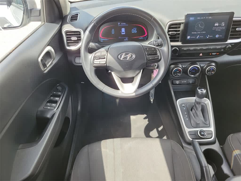 Thumbnail: 2023 Hyundai Venue - 16