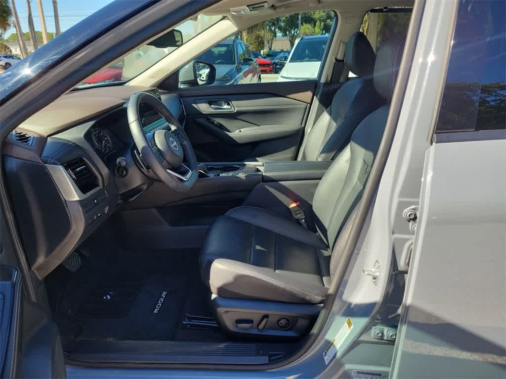 Thumbnail: 2023 Nissan Rogue - 23