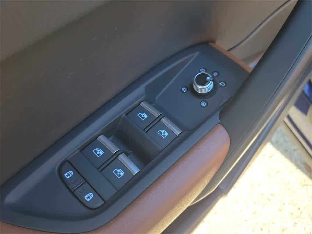 Thumbnail: 2022 Audi Q5 - 19