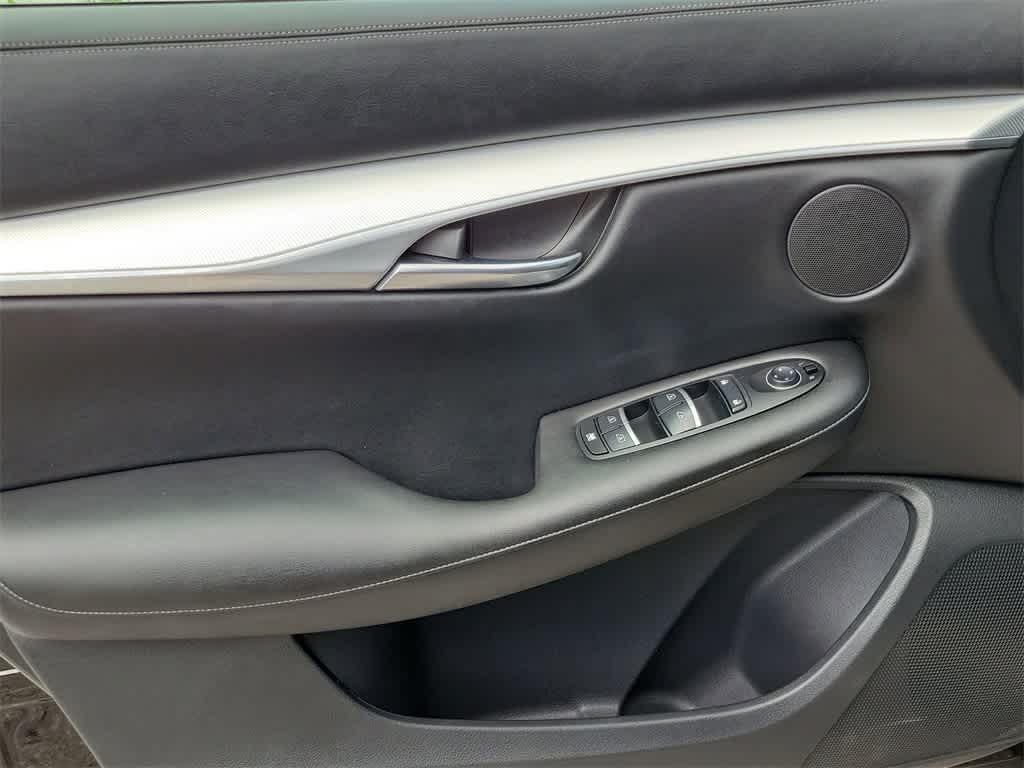 Thumbnail: 2019 INFINITI QX50 - 20